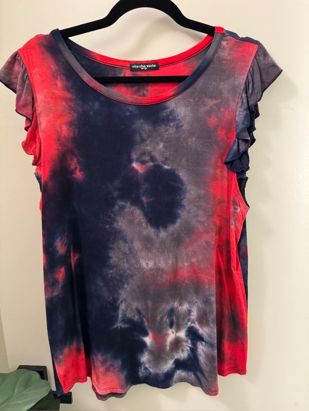 Cha Cha Vente Red and Blue Tie-Dye Ruffle Cap Sleeves Knit Top Size Large